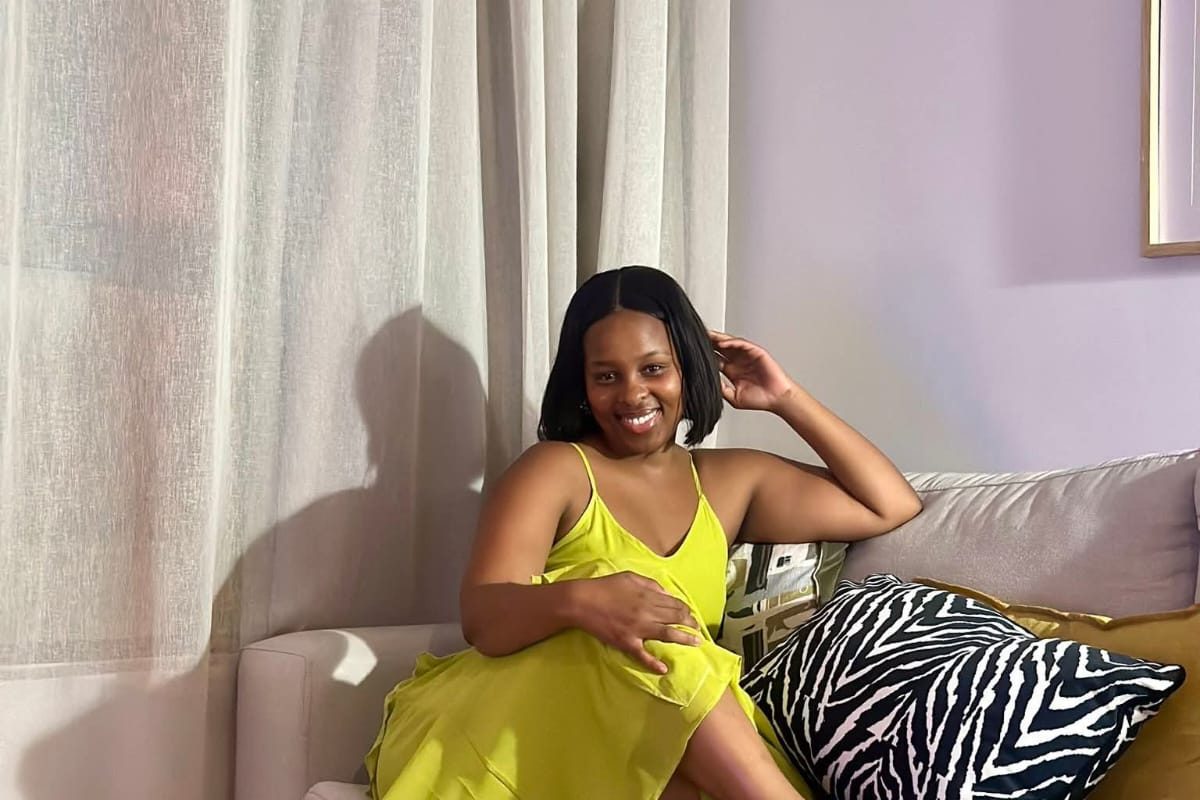 Susan sugar mummy in Kajiado town looking for a tall dark and handsome young man