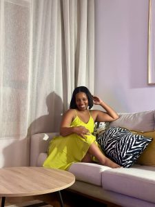 Susan sugar mummy in Kajiado town looking for a tall dark and handsome young man