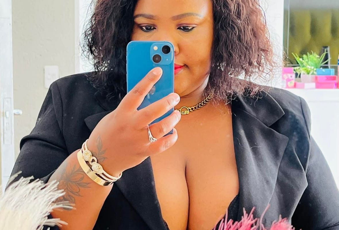 Agnes Kemunto sugar mummy from Nakuru Central seeking a caring gentleman for secret dating