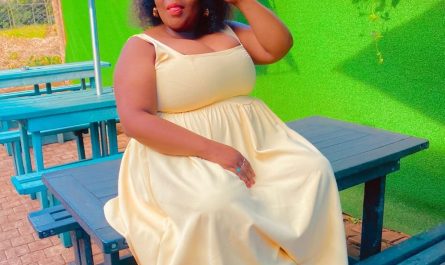 Diana a well groomed and confident sugar mummy in Westlands Nairobi looking for a single healthy and hardworking young man aged 21 to 28