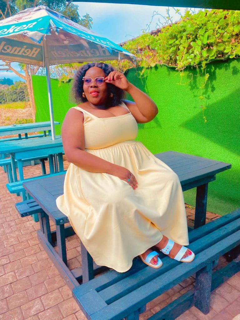Diana a well groomed and confident sugar mummy in Westlands Nairobi looking for a single healthy and hardworking young man aged 21 to 28