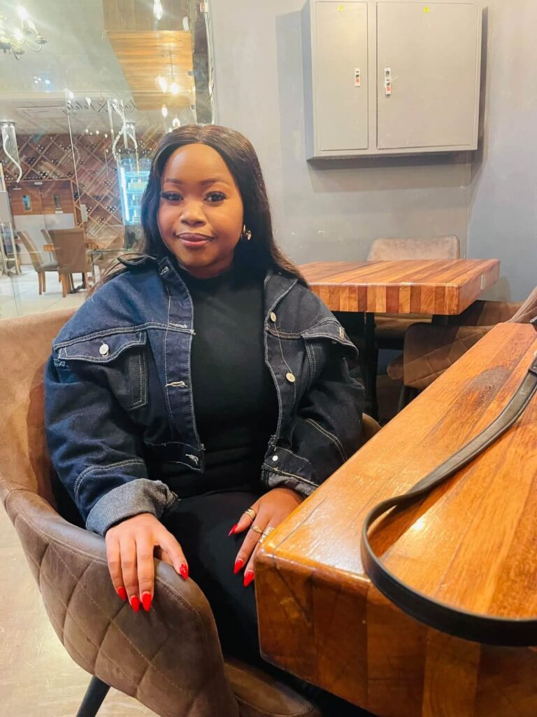 Rosemary sugarmummy in Lavington wanting a clean young man for pleasure